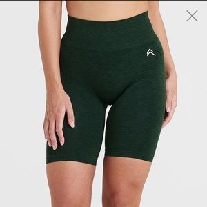 Oner Active EFFORTLESS SEAMLESS CYCLING SHORTS